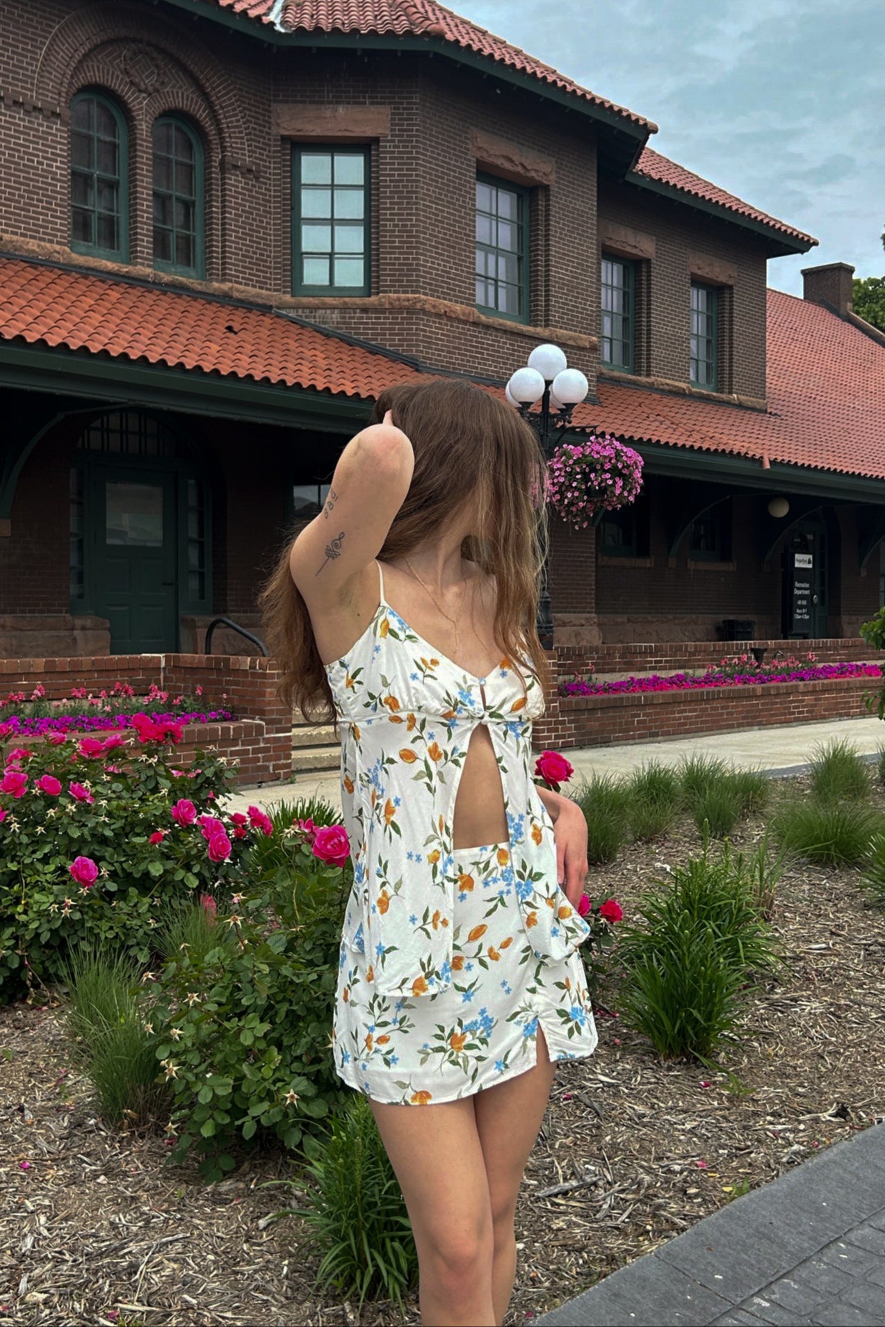 Bri Set Top