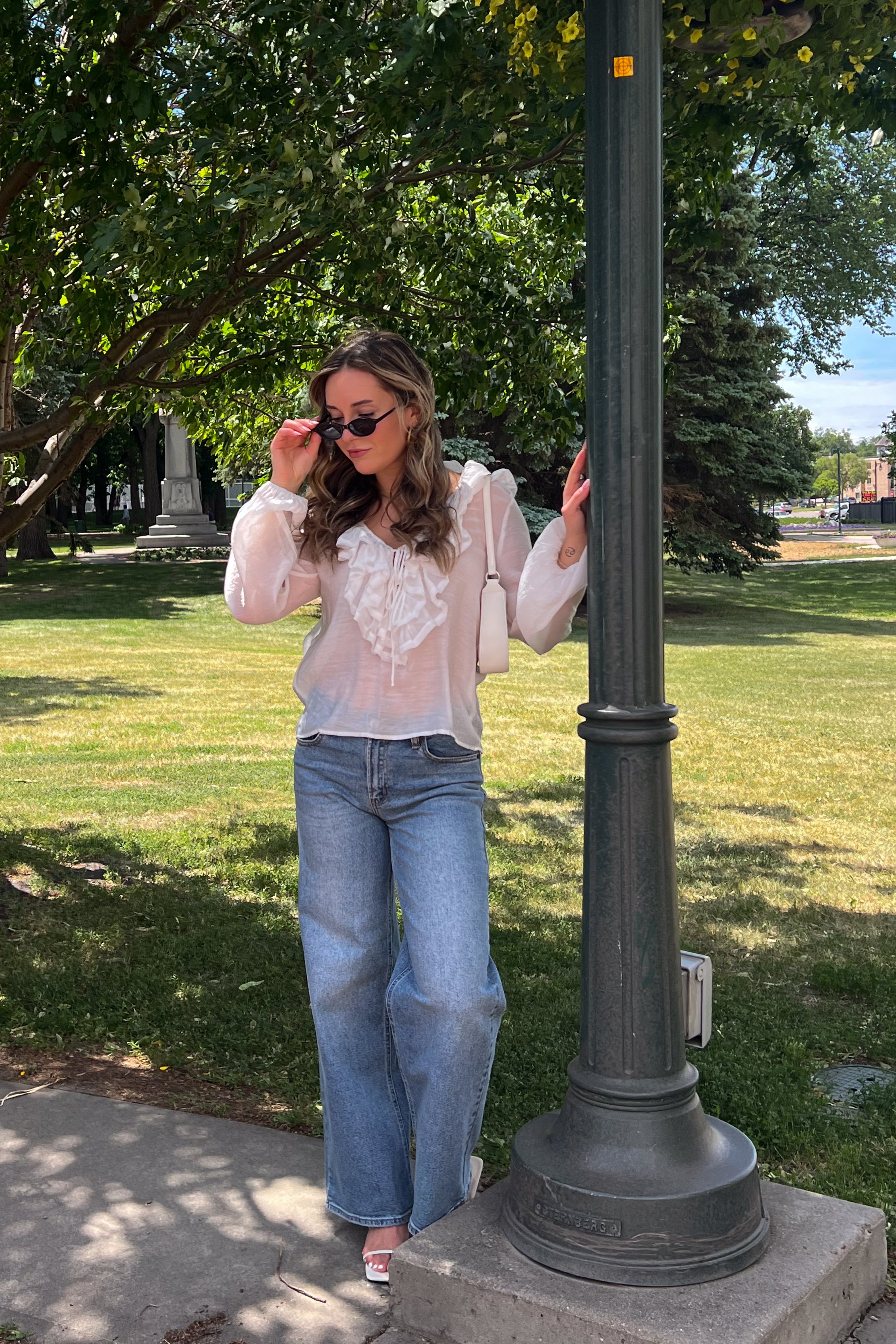 Ferris Jeans - Medium