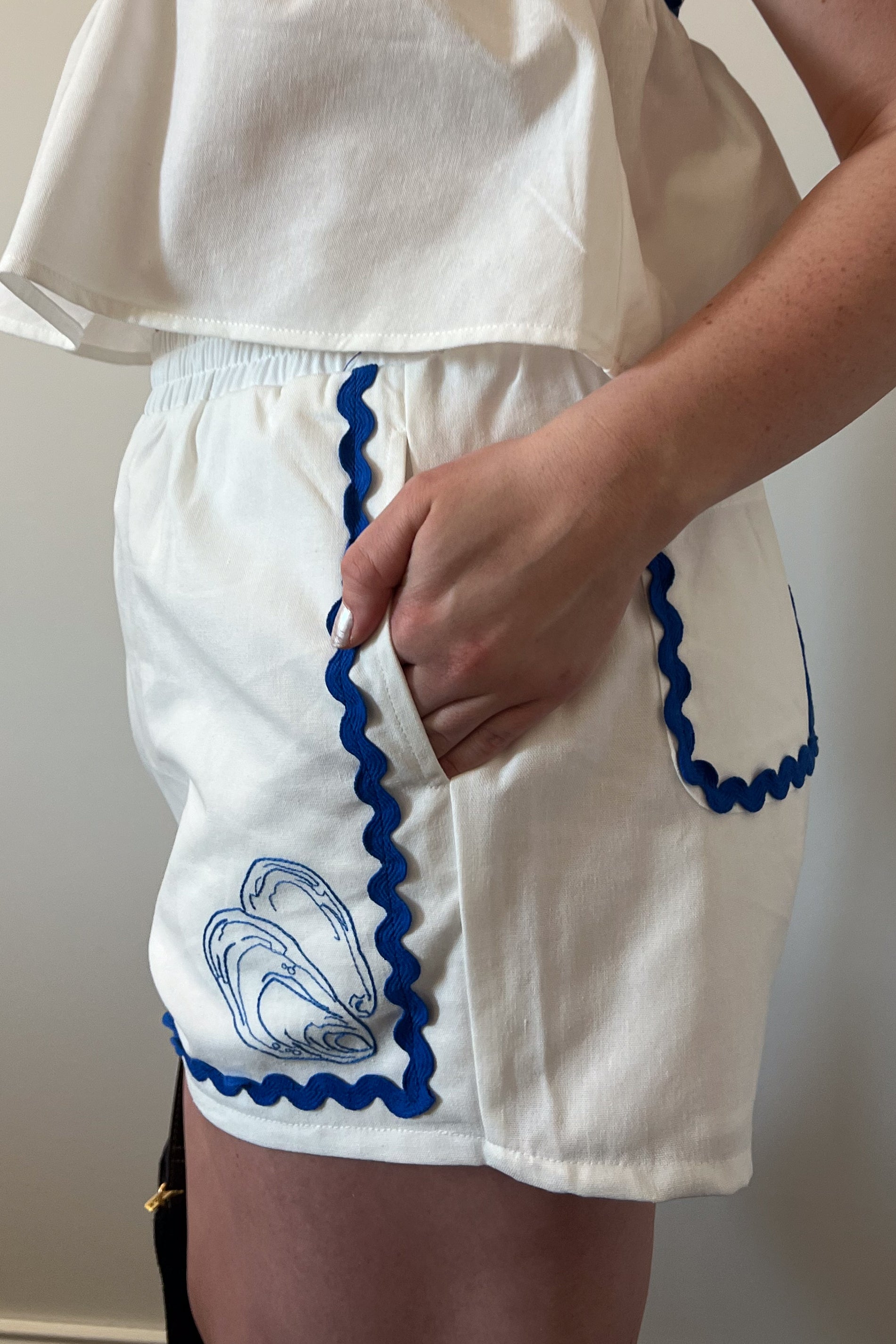 Oyster Set Short