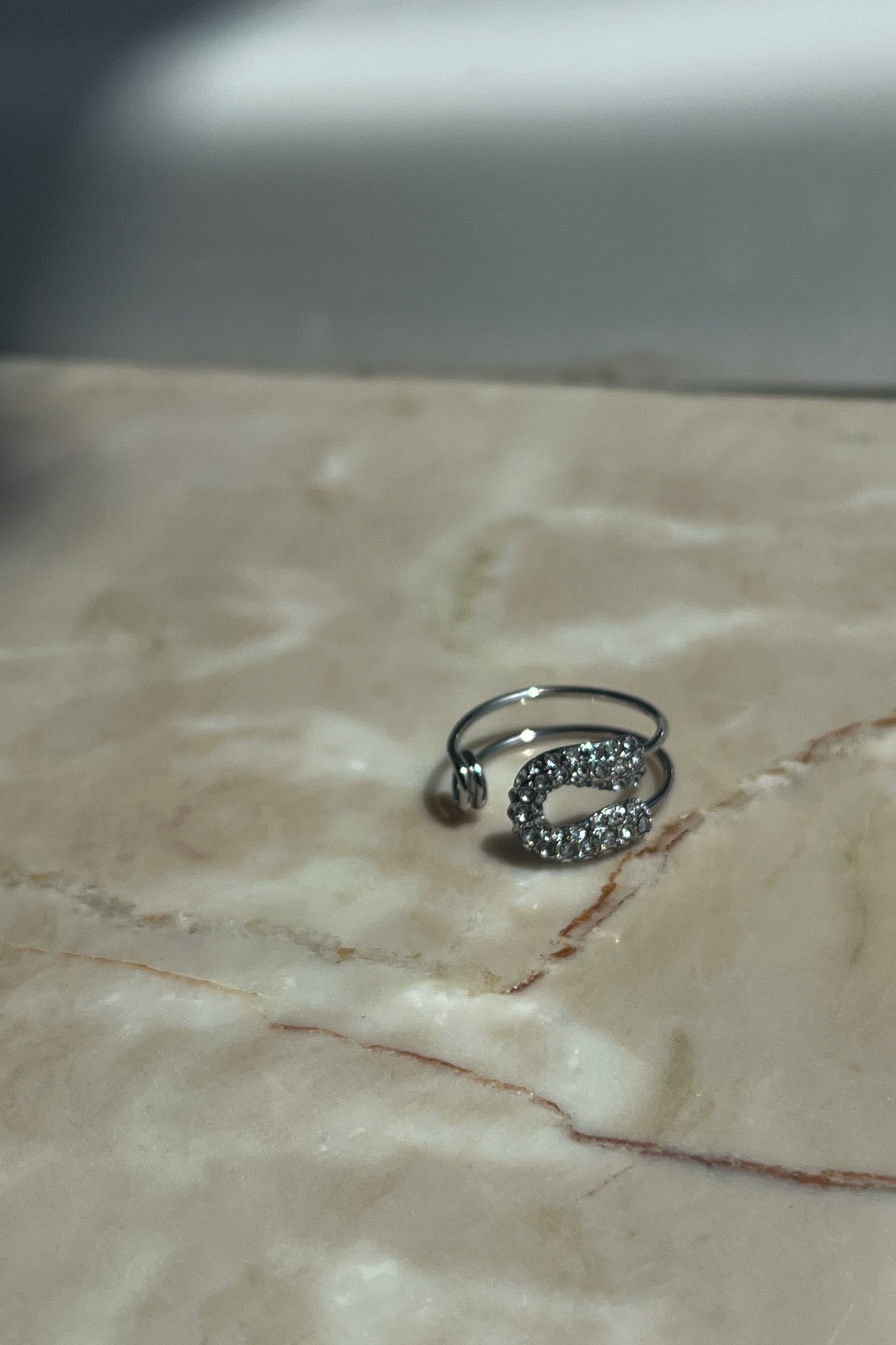 Luster Ring