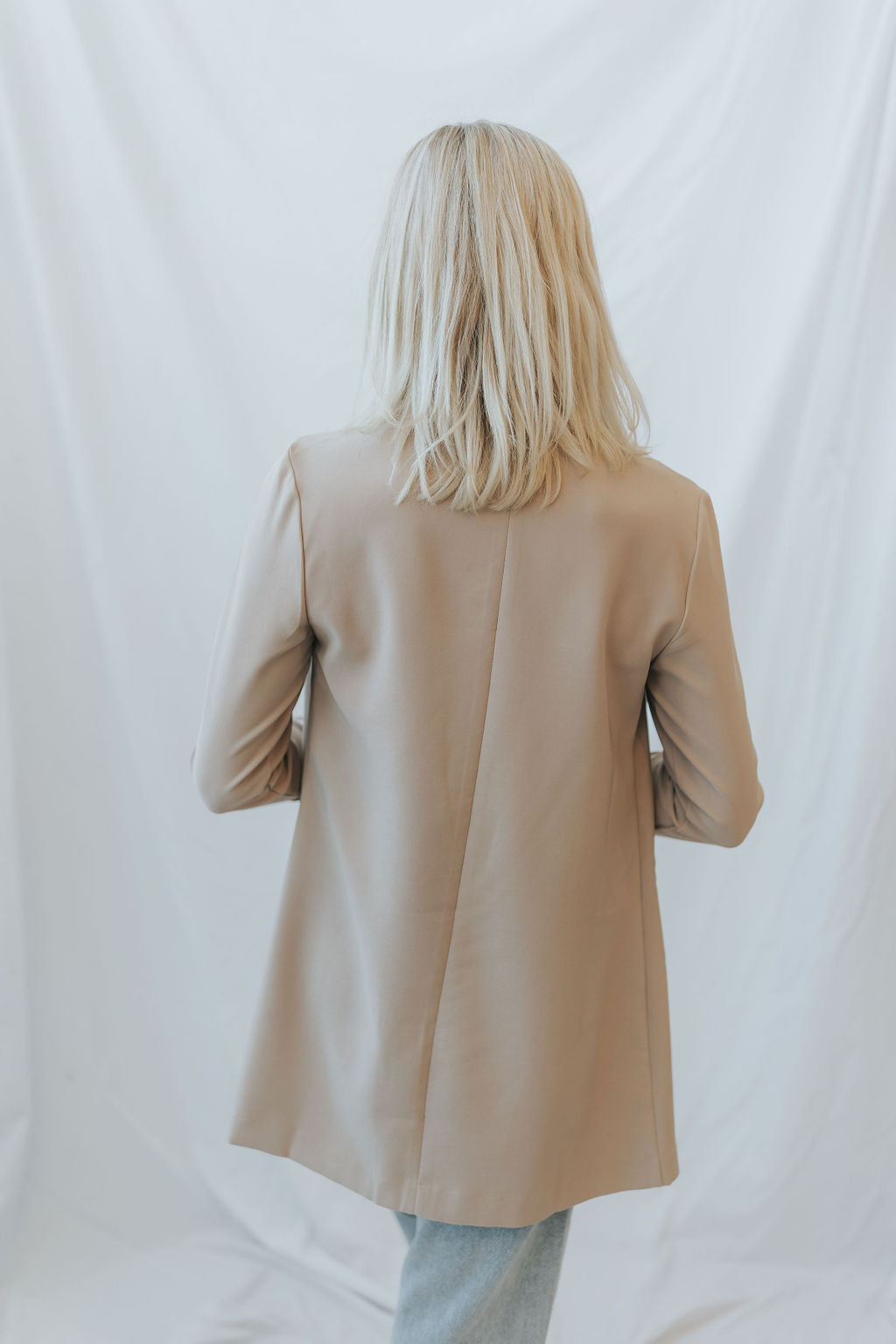 Izzy Blazer - Cropped Sleeve