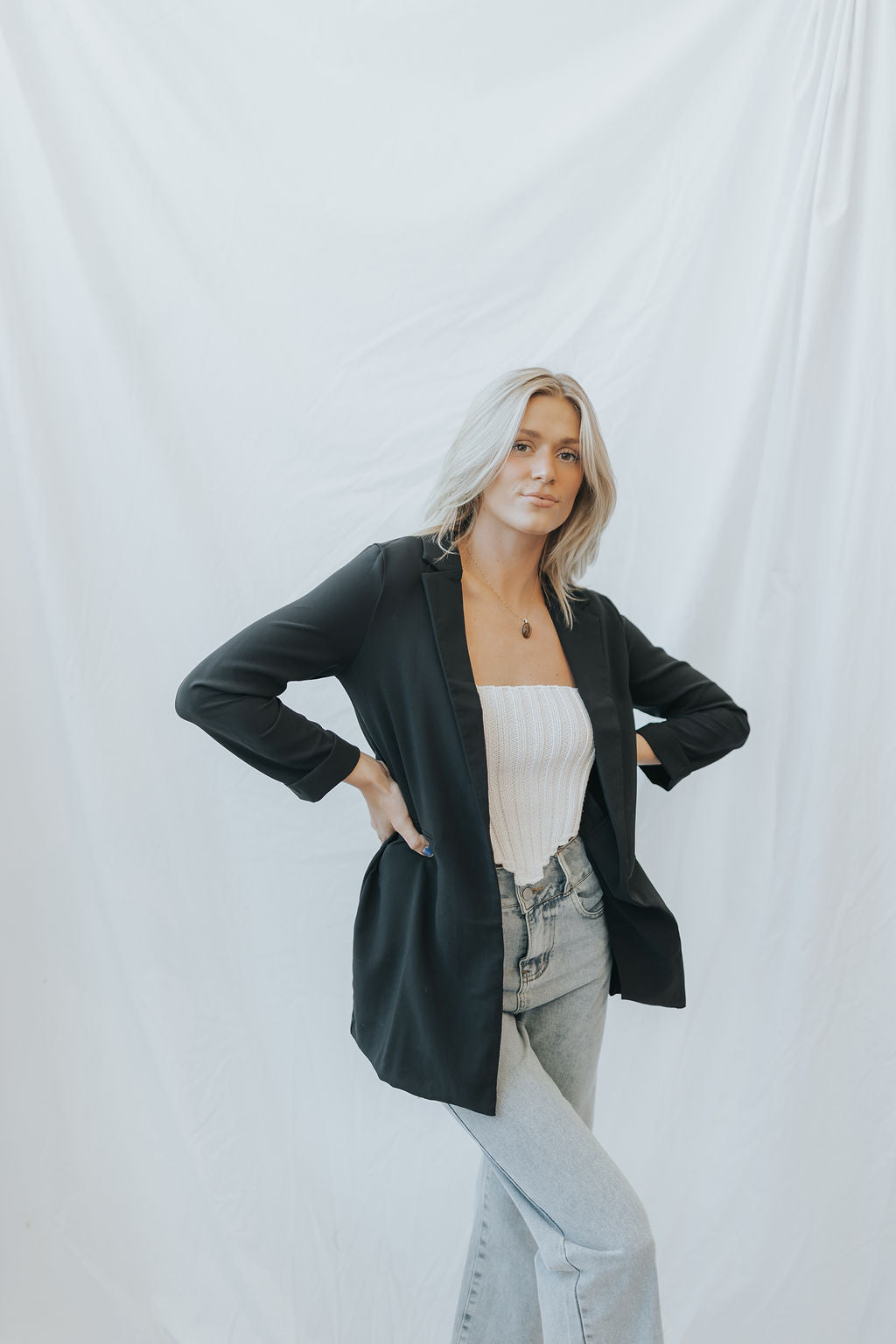 Izzy Blazer - Cropped Sleeve