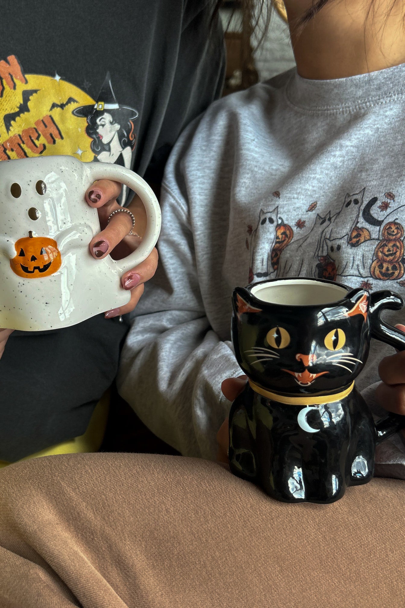 Ghost Holding Pumpkin Mug