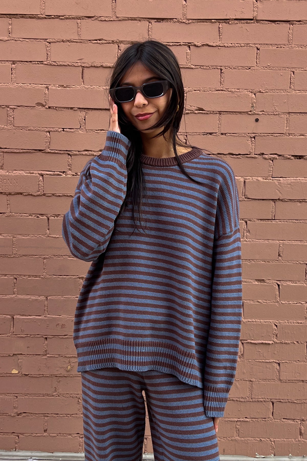 Ilya Set Top