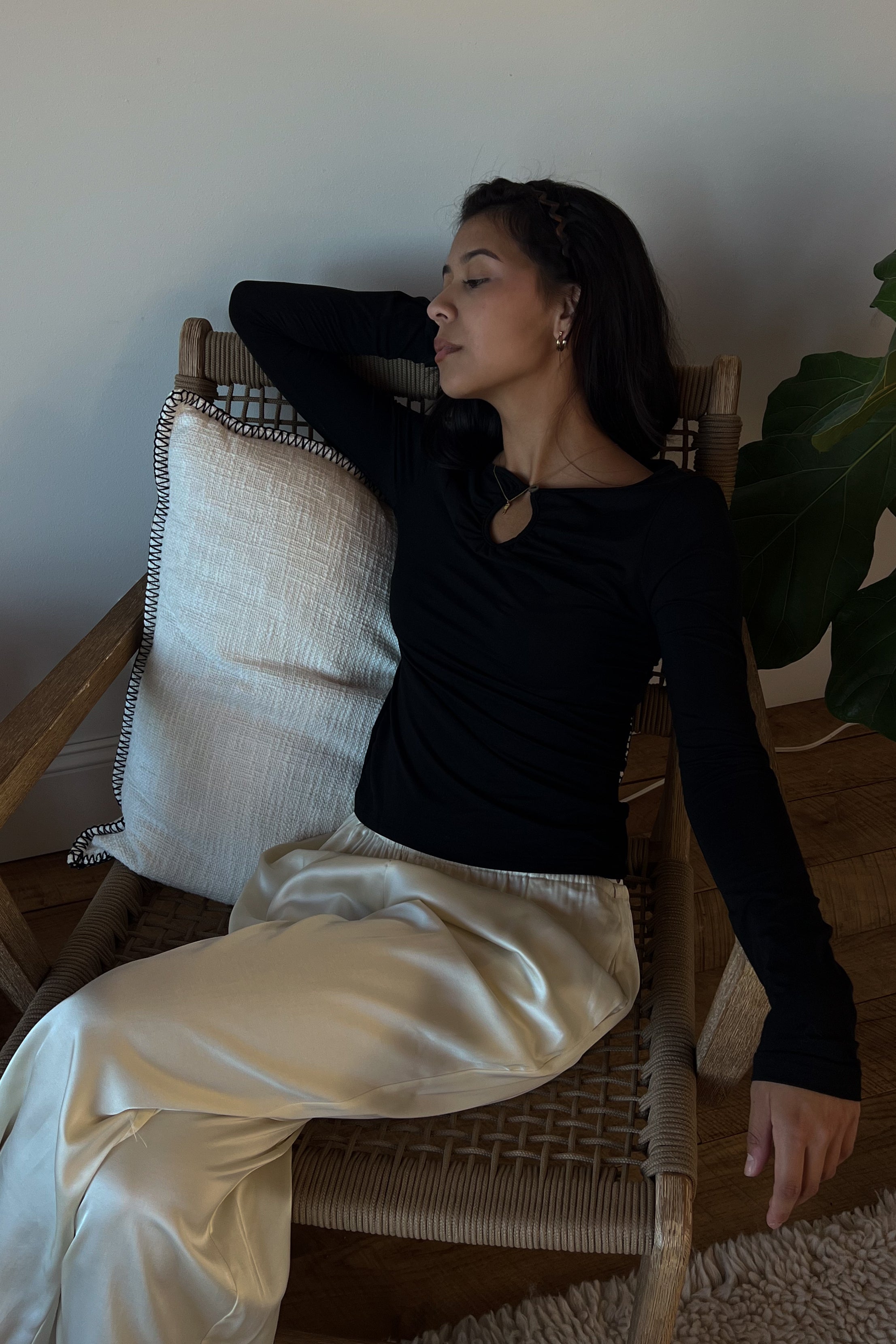 Pivot Top