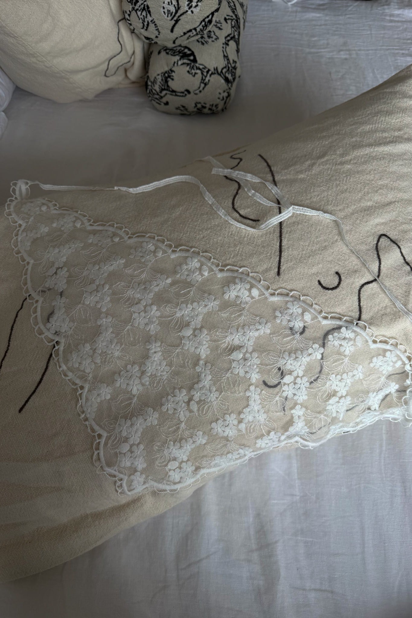 Sweetheart Lace Bandana
