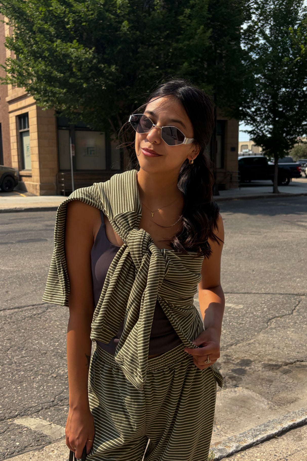 Barton Set Top