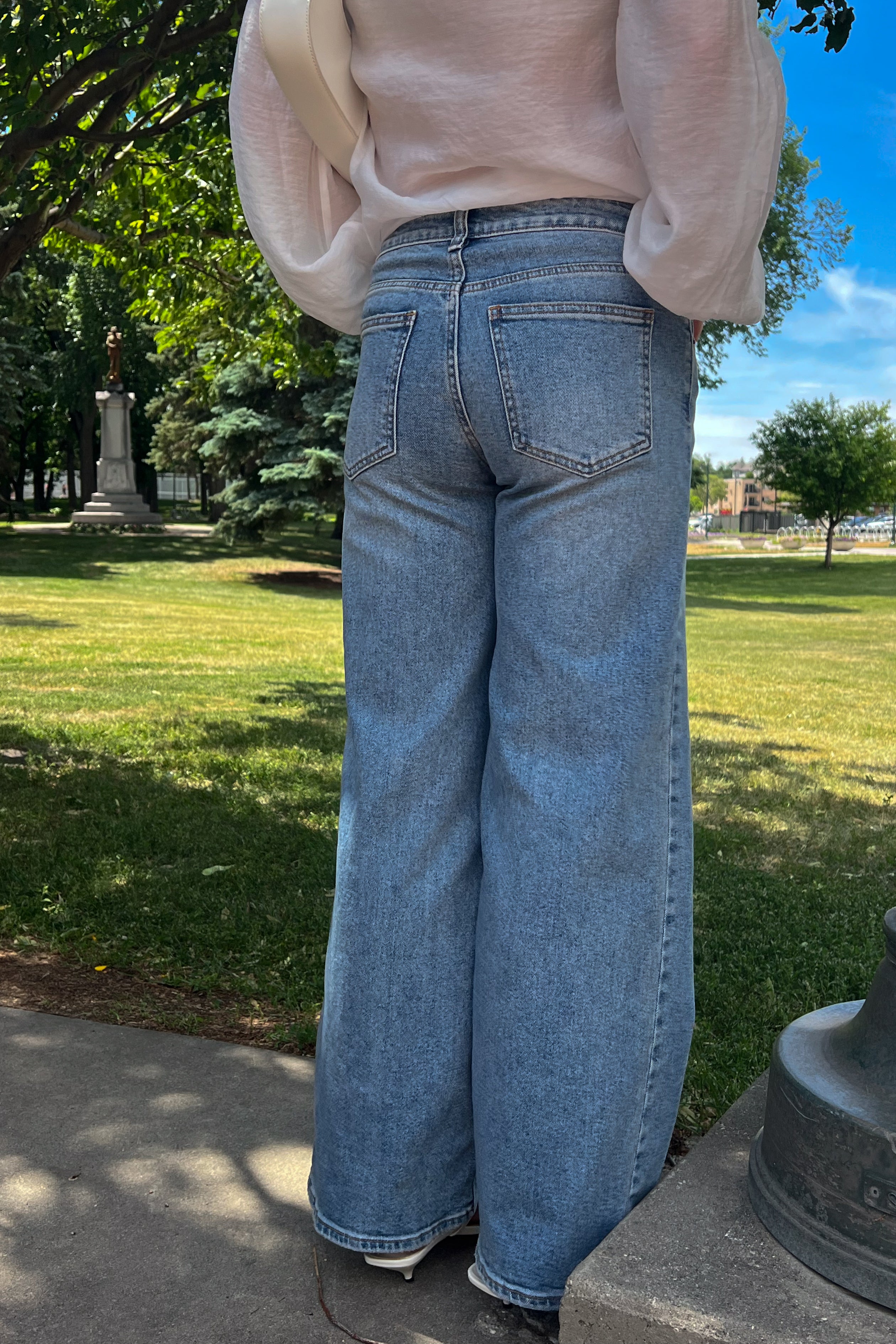 Ferris Jeans - Medium