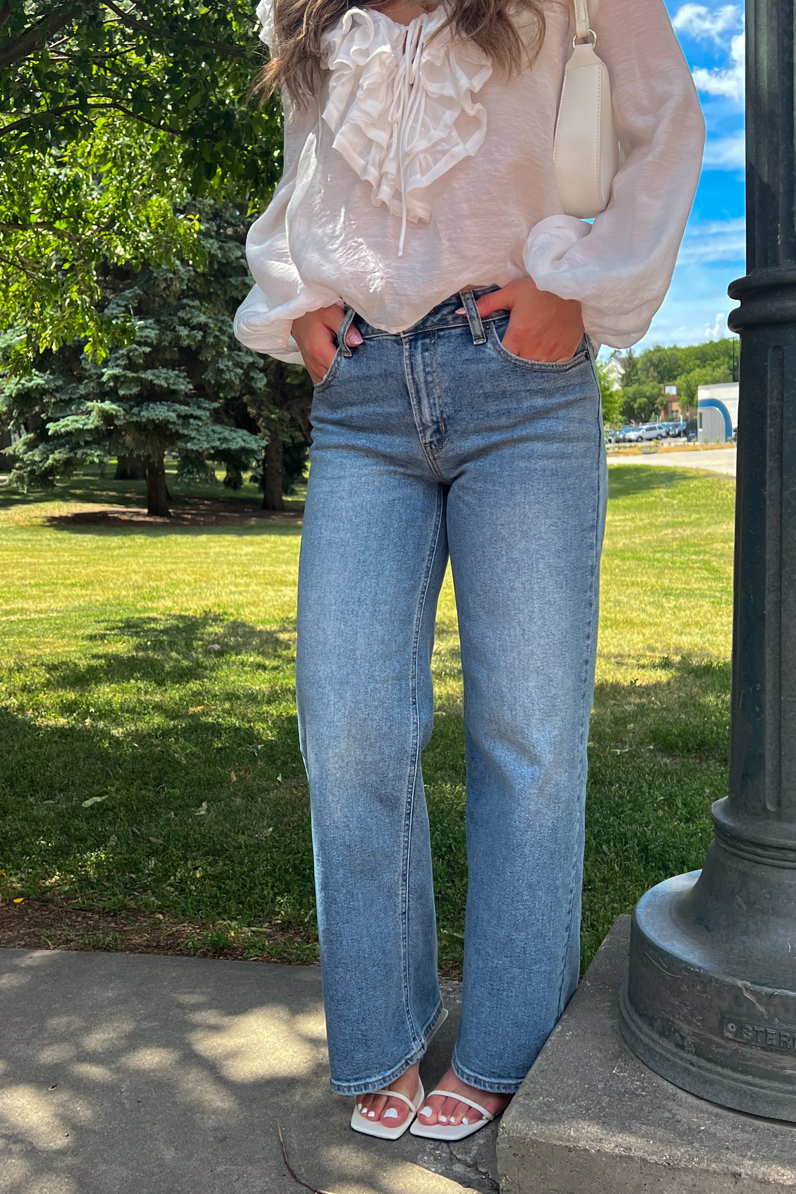 Ferris Jeans - Medium