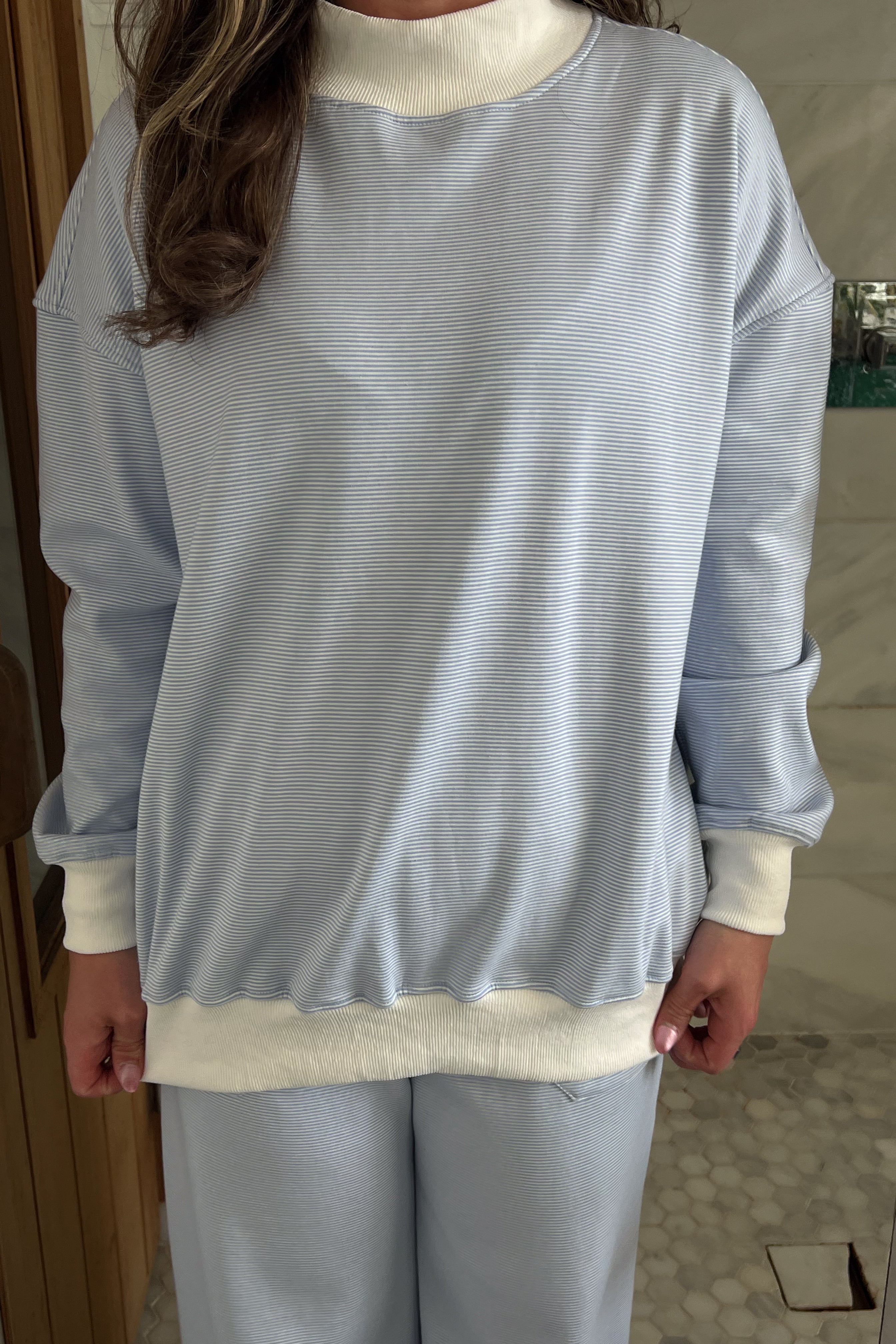 Evans Set Mock Neck Sweatshirt