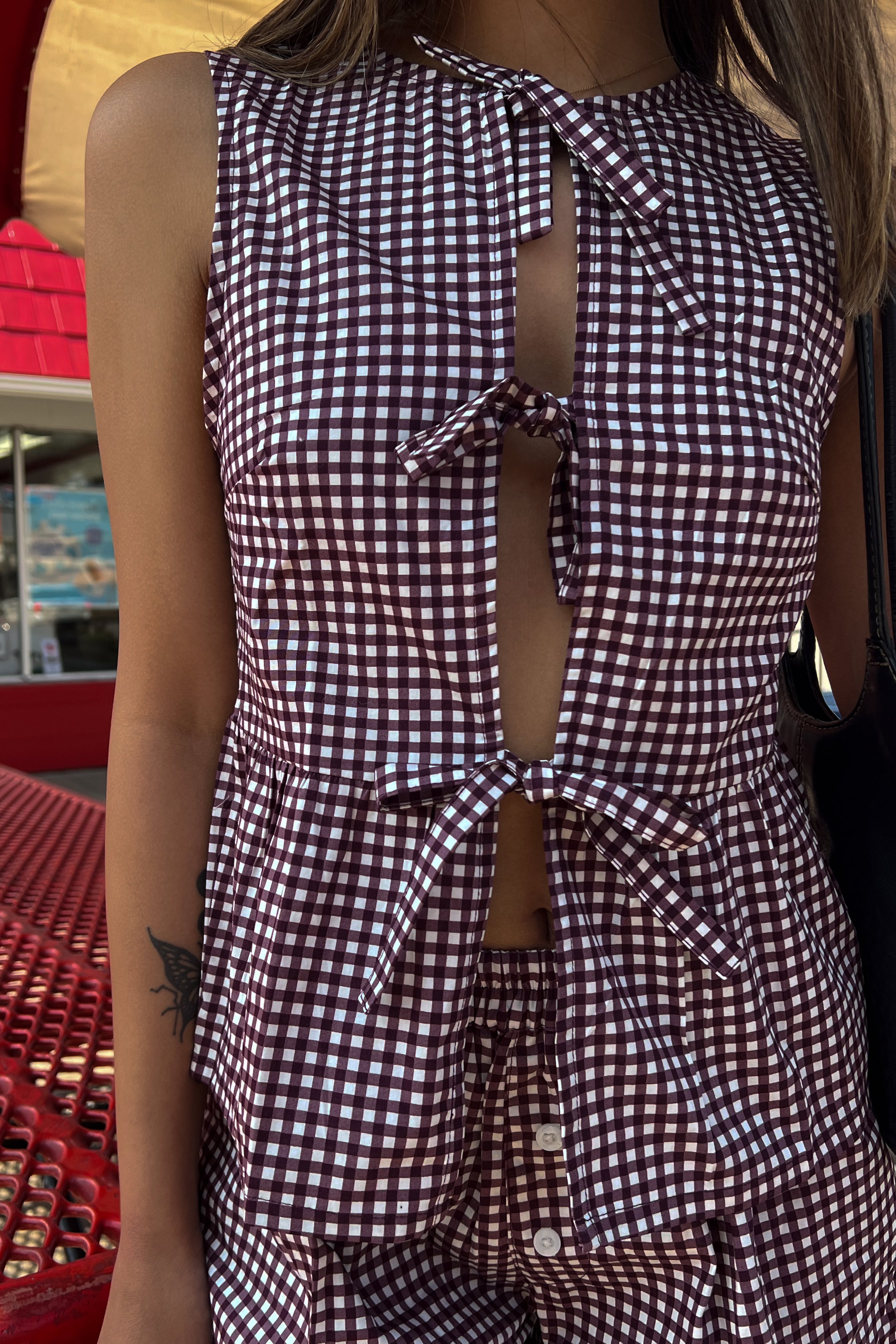 Parade Set Top